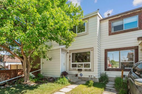 6646 Huntsbay Rd Nw, Calgary, AB, T2K4R3 | Card Image