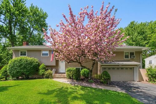 358 Lake Shore Dr, Monroe, NY, 10950-1918 | Card Image