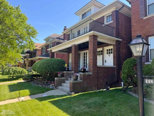 1121 Beaconsfield Ave, Grosse Pointe Park, MI, 48230-1344 | Card Image
