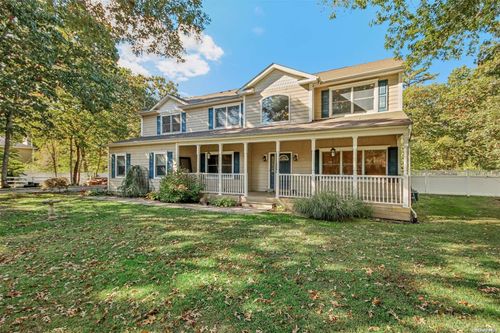 112 Gerard Rd, Yaphank, NY, 11980-9772 | Card Image