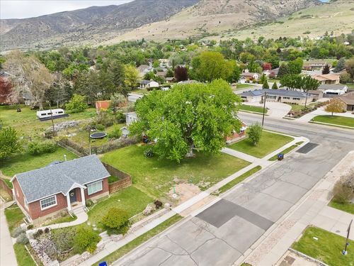 2-385 E 600 S, Centerville, UT, 84014 | Card Image