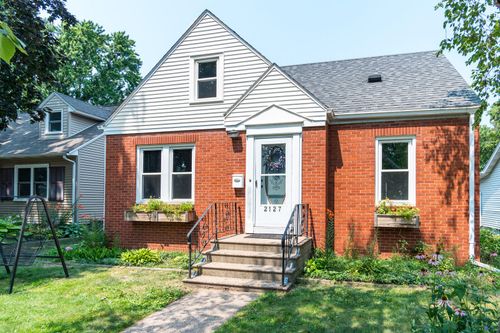 2127 Mississippi St, La Crosse, WI, 54601-5074 | Card Image