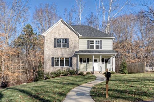 3961 Rookwood Lane, Winston Salem, NC, 27106 | Card Image