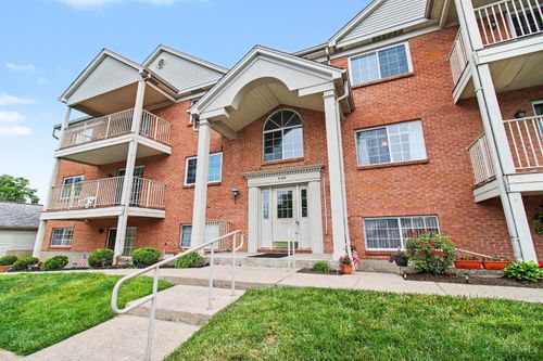 5769 Cheviot Rd, Cincinnati, OH, 45247-7068 | Card Image