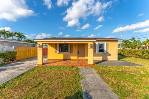 9101 Sw 34th St, Miami, FL, 33165-4244 | Card Image