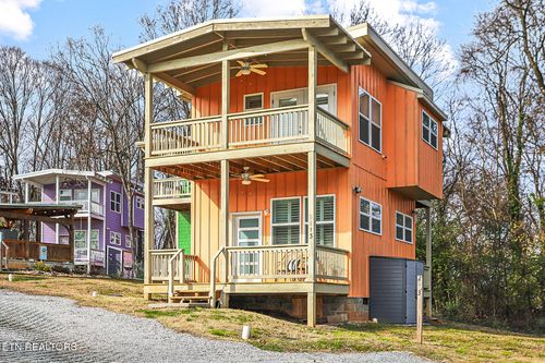 2513 Orchard House Way, Knoxville, TN, 37921-4609 | Card Image