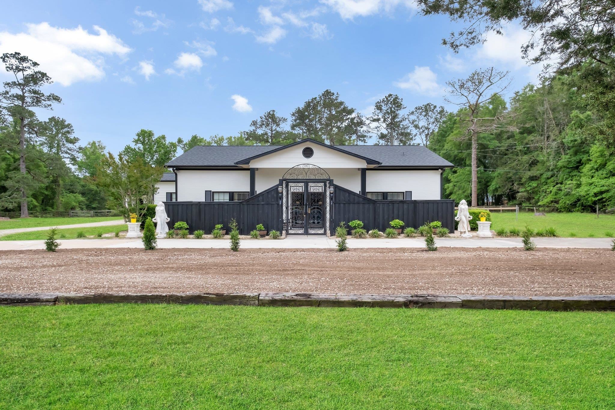 Shady Rest Rd, Havana, FL 32333
