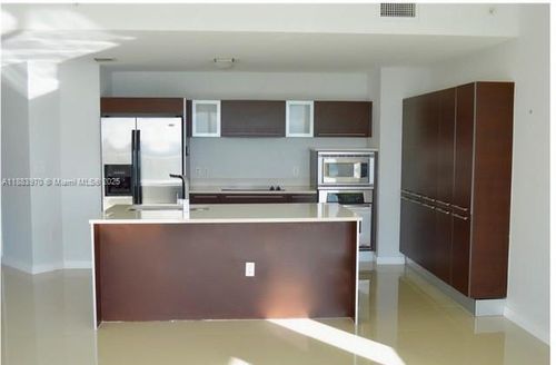 apt-4018-1900 N Bayshore Dr, Miami, FL, 33132-3022 | Card Image