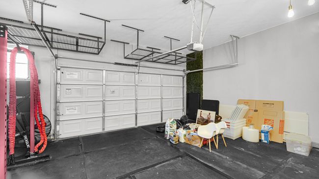 Garage | Image 24