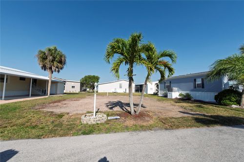 35 Amsterdam Ave, PUNTA GORDA, FL, 33950-7312 | Card Image