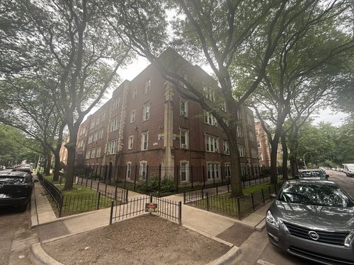 2-7342 N Damen Ave, Chicago, IL, 60645-2335 | Card Image