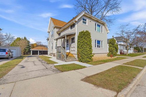 83 E 9th Street, Fond Du Lac, WI, 54935 | Card Image