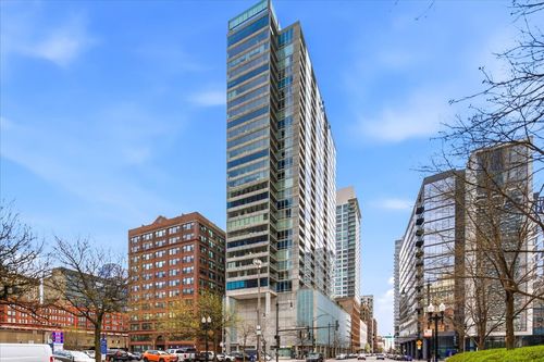1110-611 S Wells St, Chicago, IL, 60607-4786 | Card Image