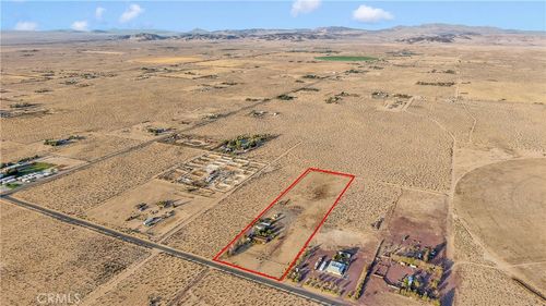 33445 Newberry Rd, Newberry Springs, CA, 92365-9486 | Card Image