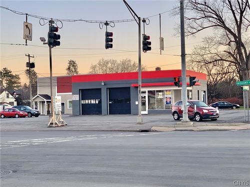 827-821 Oriskany Blvd, Yorkville, NY, 13495-1341 | Card Image