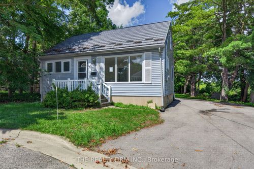 24 Fairview Crt, London, ON, N6C2C5 | Card Image