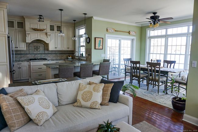 86 Lake Shore Dr, House other with 3 bedrooms, 4 bathrooms and 4 parking in Middlefield CT | Image 9