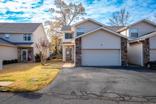 5 Fairway Woods Cir, Maumelle, AR, 72113-5702 | Card Image