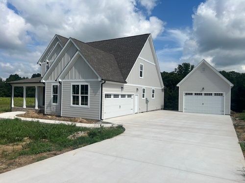102 Summer Lake Ct, Winchester, TN, 37398-2228 | Card Image