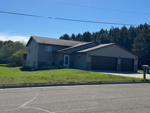527 Madison Ave Se, Wadena, MN, 56482-2520 | Card Image