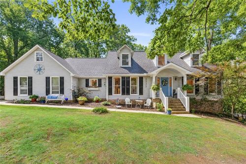 2525 Thompson Mill Rd, GAinesville, GA, 30506-1821 | Card Image