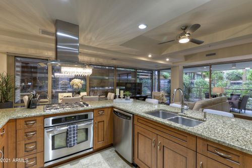 2012-7157 E Rancho Vista Dr, Scottsdale, AZ, 85251-1494 | Card Image