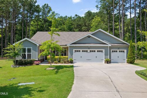 73 Diamond Track Ln, Selma, NC, 27576-9116 | Card Image