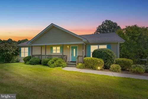 224 Derby Ln, LOUISA, VA, 23093-5451 | Card Image