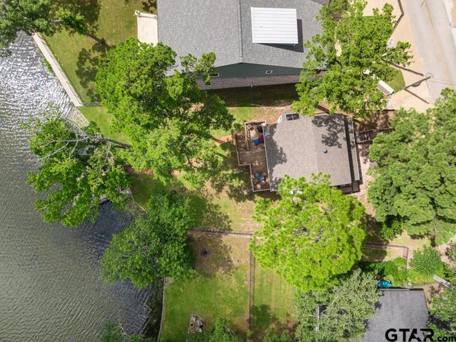 516 Hideaway Ln E, House other with 3 bedrooms, 2 bathrooms and null parking in Hideaway TX | Image 40