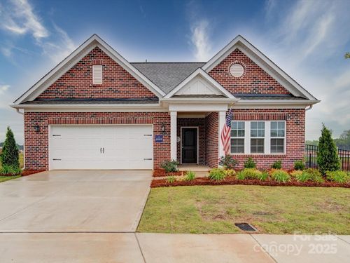 3069 Founding Fathers Dr, Gastonia, NC, 28056-8735 | Card Image