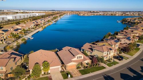 1440 Riva Trigoso Dr, Manteca, CA, 95337-8462 | Card Image