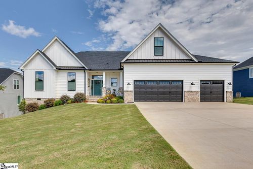 224 Montview Cir, Greenville, SC, 29617-6936 | Card Image