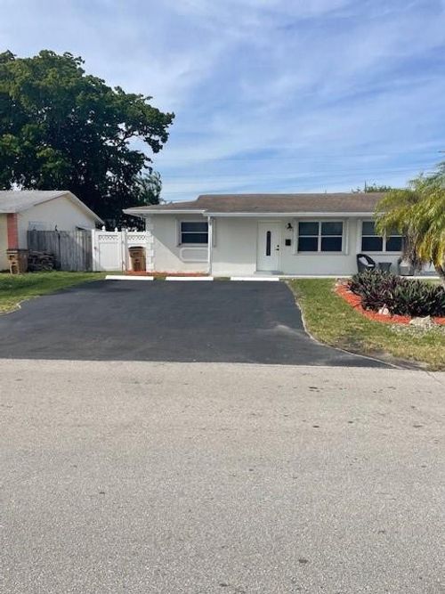 1421 Se 4th Ave, Deerfield Beach, FL, 33441-6917 | Card Image