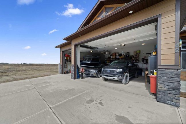 42 Viceroy Crescent, Home with 2 bedrooms, 2 bathrooms and 6 parking in Olds AB | Image 4