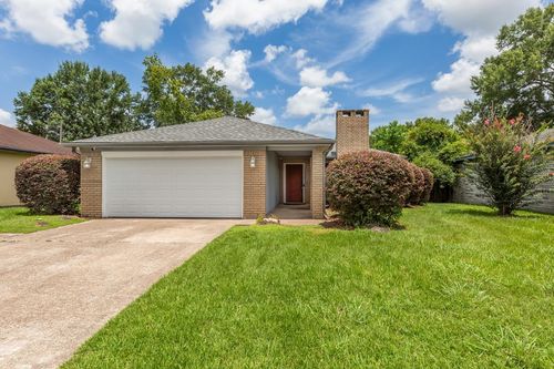 9290 Lombard St, Beaumont, TX, 77707-4536 | Card Image
