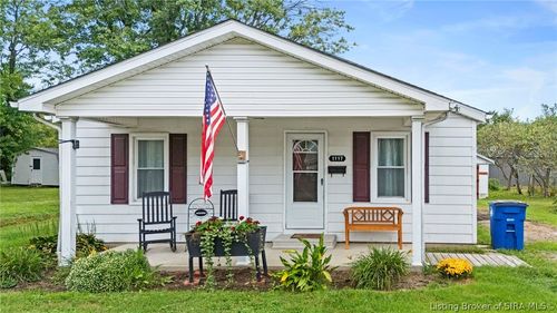 1117 Clay St, Austin, IN, 47102-1015 | Card Image