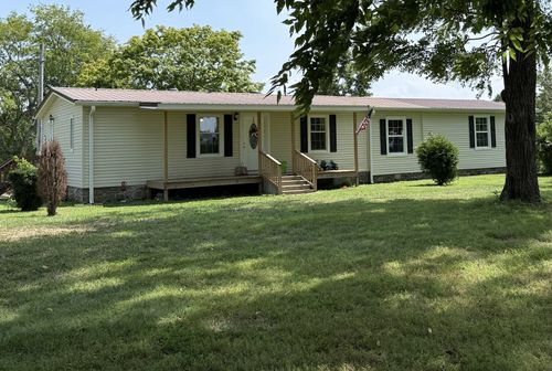 3231 E Stinson Rd, LaFayette, TN, 37083-4633 | Card Image