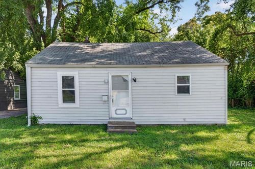 817 Sparks Ave, Cahokia, IL, 62206-1932 | Card Image