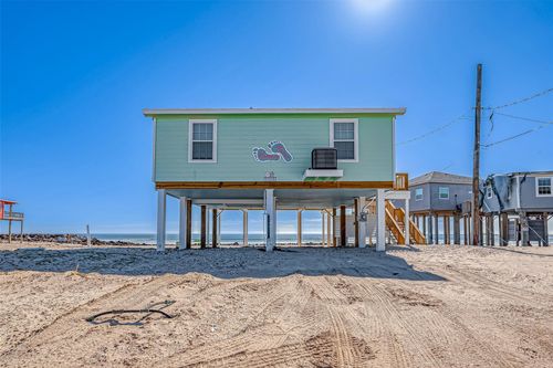 1115 White Cap Dr, Surfside Beach, TX, 77541-9394 | Card Image