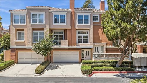 3 Palmieri Aisle, Irvine, CA, 92606-8368 | Card Image