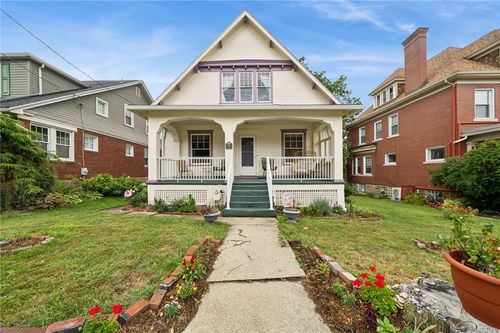 560 Ridgeway St, Greensburg, PA, 15601-3417 | Card Image