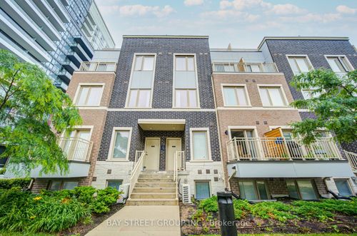 th3-11 Honeycrisp Cres, Vaughan, ON, L4K0N6 | Card Image