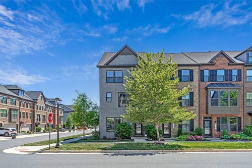 43509 Apple Orchard Sq, ASHBURN, VA, 20148-2439 | Card Image