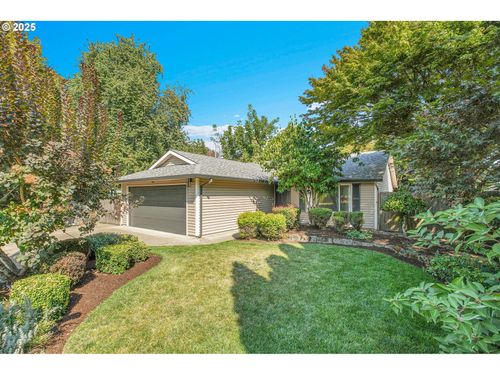 8954 Se 43rd Ave, Milwaukie, OR, 97222-4918 | Card Image