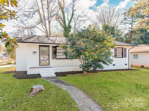 3918 Tipperary Pl, Charlotte, NC, 28215-3248 | Card Image