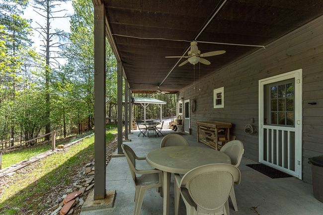 292 Holly Cove Cir, Home with 2 bedrooms, 3 bathrooms and null parking in Blairsville GA | Image 33