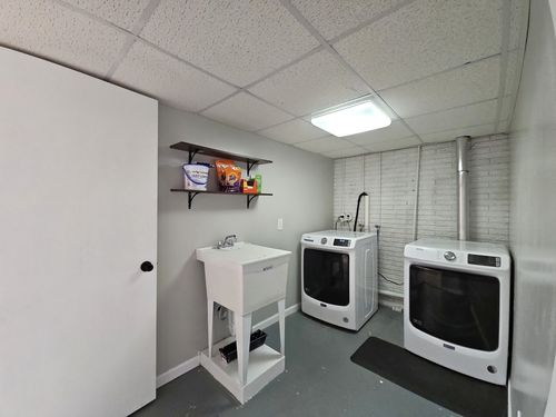 1322 Calvin St, Davenport, IA, 52804-3112 | Card Image