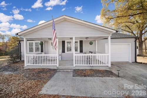 3104 Taxahaw Rd, Lancaster, SC, 29720-9672 | Card Image