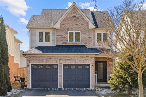 33 Solmar Ave, Whitby, ON, L1R2Z6 | Card Image