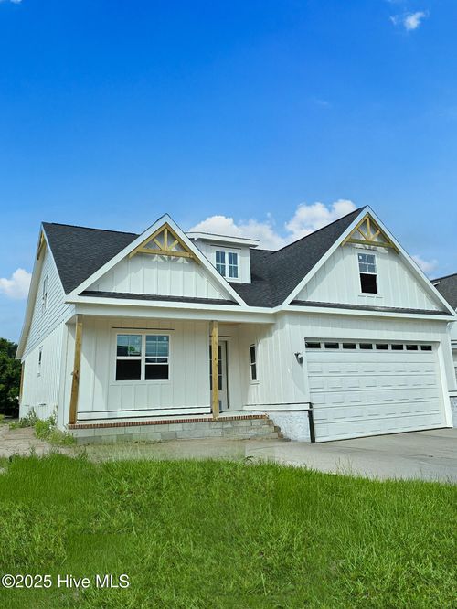 406 Summerhouse Dr, Holly Ridge, NC, 28445-6004 | Card Image